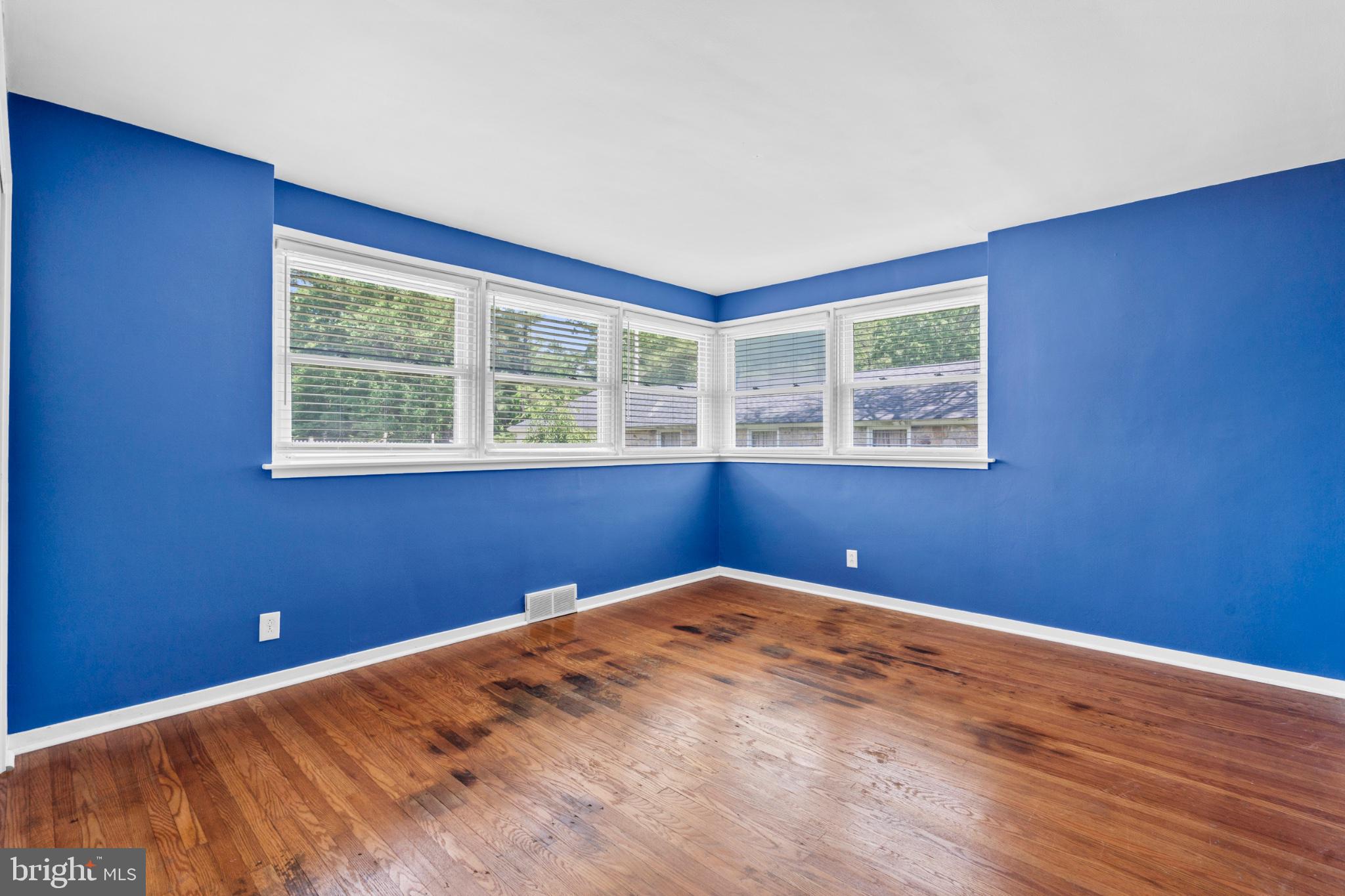 1457 Meetinghouse Road Warminster, PA 18974 - Photo 15 of 30 Bright blue walls invite creativity.