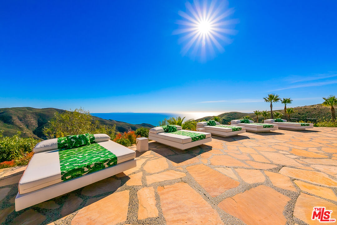 10502 Yellow Hill Road Malibu, CA 90265 - Photo 11 of 75
