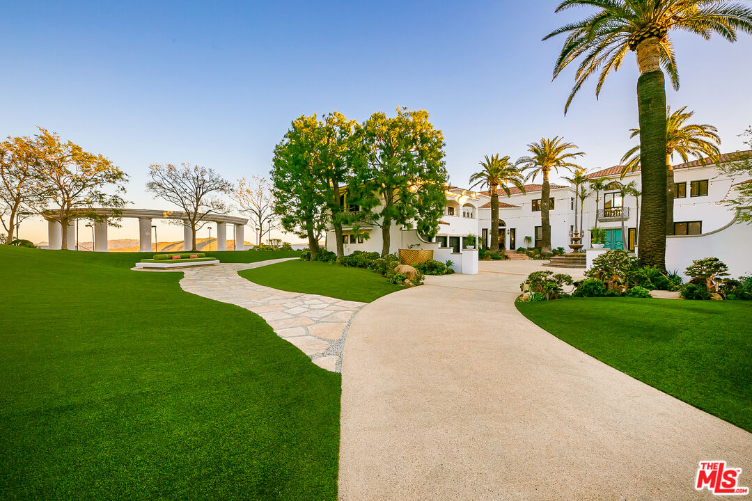 10502 Yellow Hill Road Malibu, CA 90265 - Photo 4 of 75
