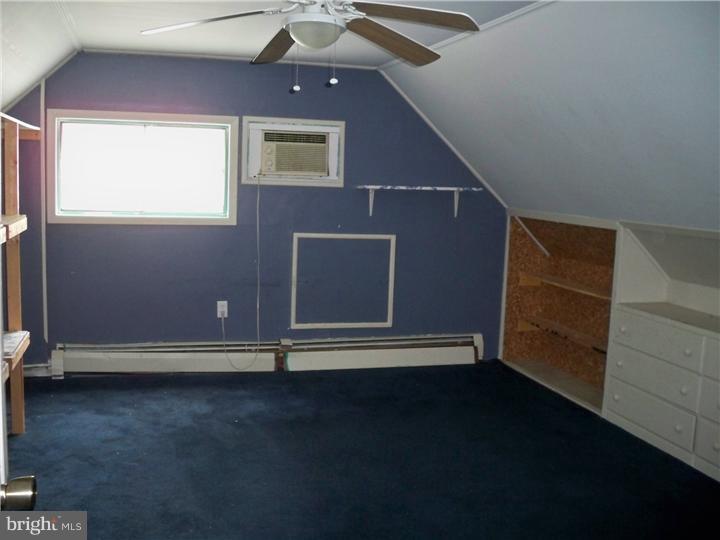 72 Rambler Lane Levittown, PA 19055 - Photo 4 of 16 Gallery Image 4