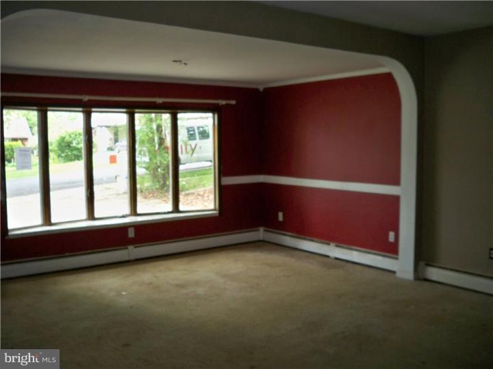 72 Rambler Lane Levittown, PA 19055 - Photo 5 of 16 Gallery Image 5
