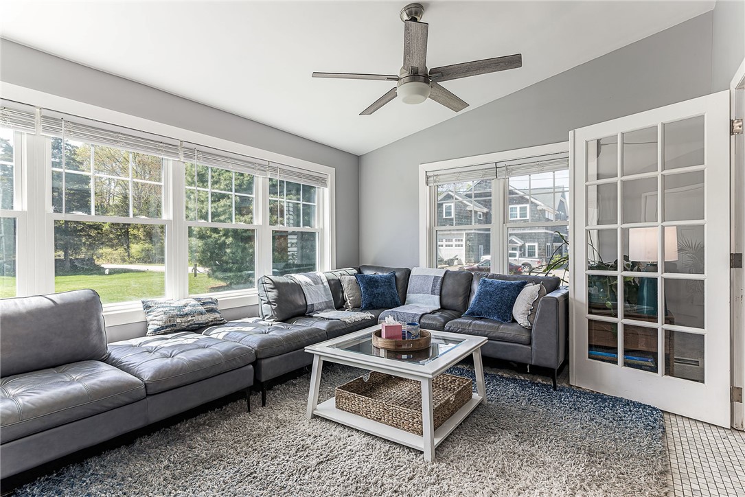 70 Margin Street Westerly, RI 02891 - Photo 27 of 48