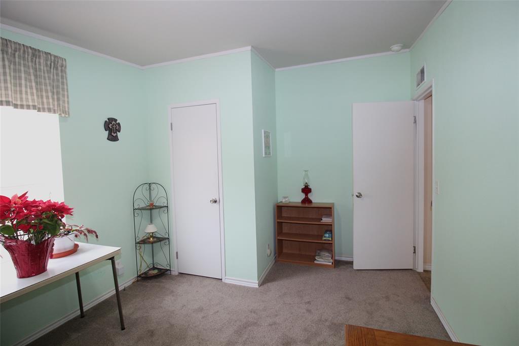 601 Carothers Avenue Rochester, TX 79544 - Photo 27 of 37 a view of room with toys