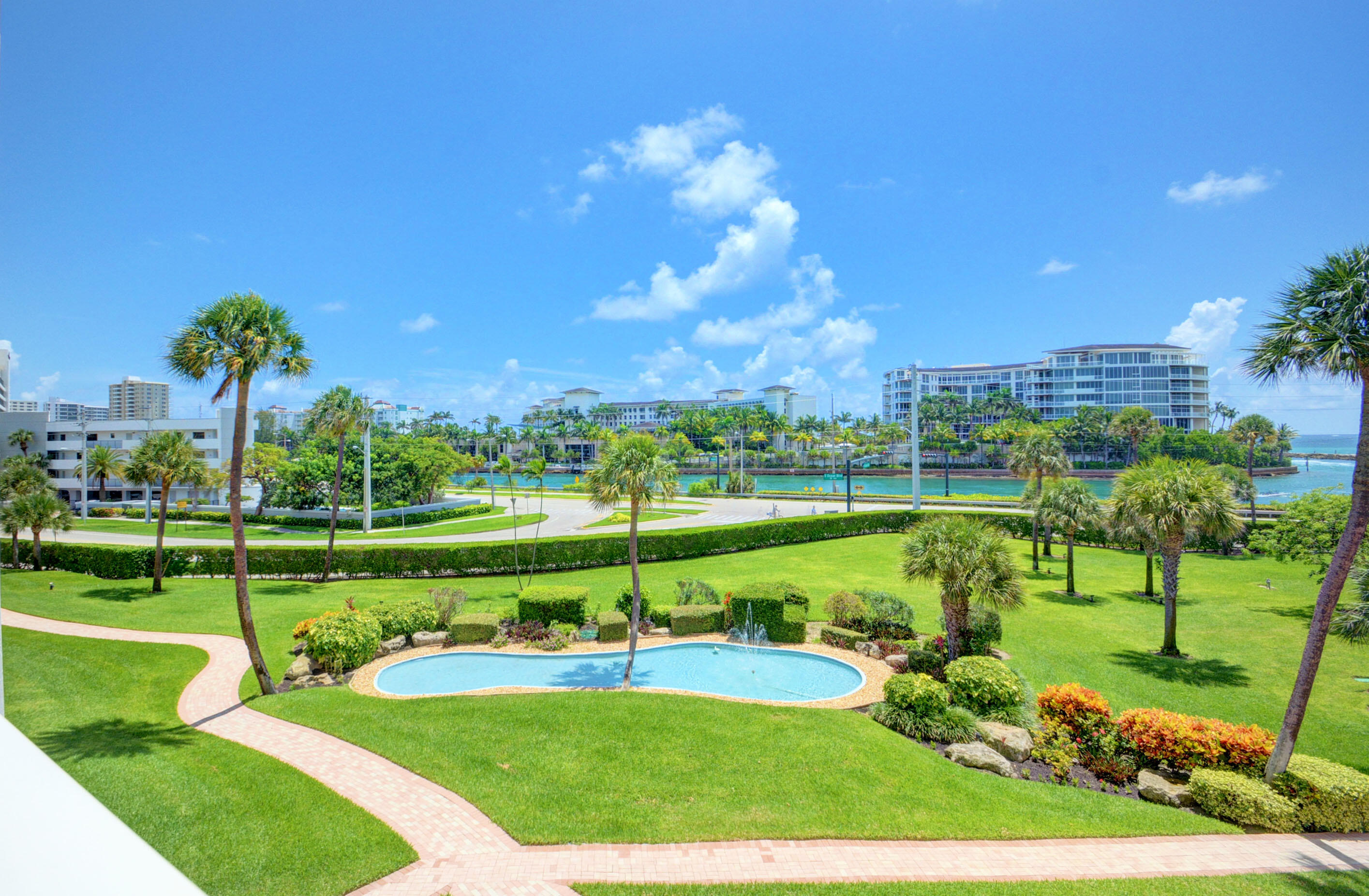 1040 Banyan Road, Unit 301C Boca Raton, FL 33432 - Photo 43 of 49 a view of a park and a big yard