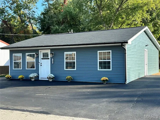 $179,900 | 506 Pevely Manor Drive, Pevely, MO 63070