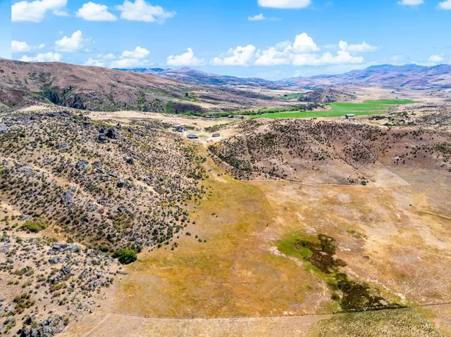 $1,255,000 | 12000 Holbrook Lane, Ola, ID 83657