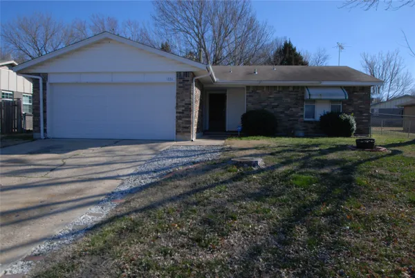 $1,295 | 1331 South 124th E Avenue, Tulsa, OK 74128