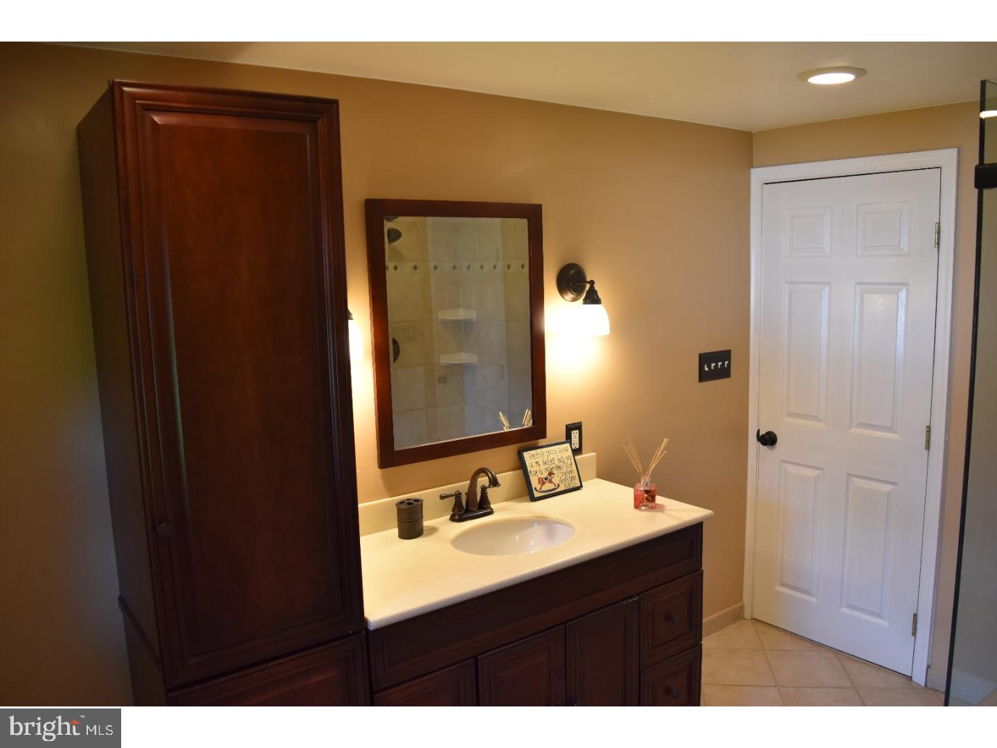 55 Fieldstone Road Levittown, PA 19056 - Photo 8 of 23