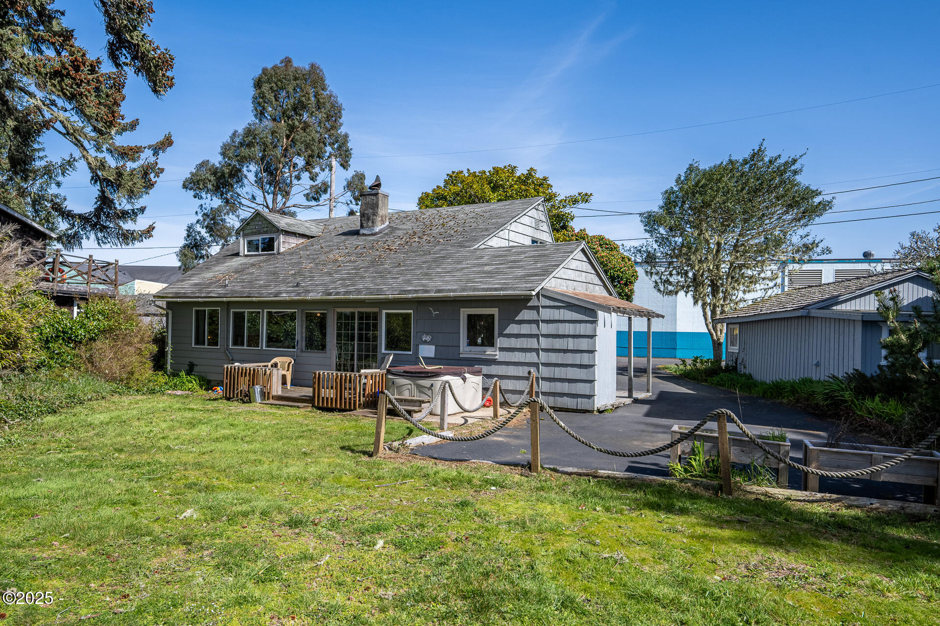 110 Southwest Maple Street Waldport, OR 97394 - Photo 34 of 47 _NZ74772-HDR-RMLS