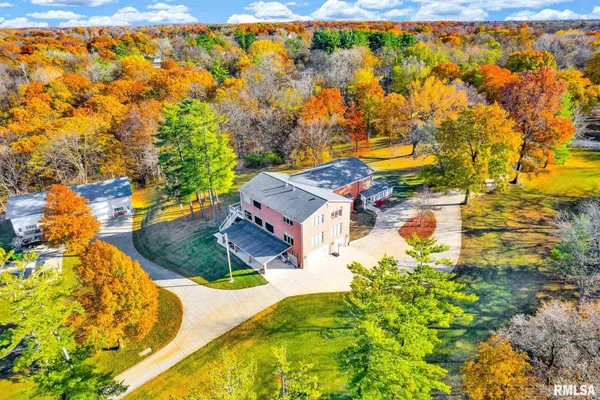 $1,150,000 | 22500 Spring Creek Road, Washington, IL 61571