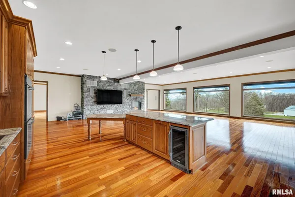 $1,150,000 | 22500 Spring Creek Road, Washington, IL 61571