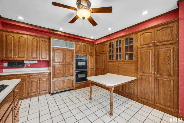 $1,150,000 | 22500 Spring Creek Road, Washington, IL 61571