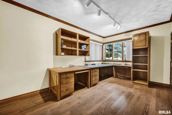 $1,150,000 | 22500 Spring Creek Road, Washington, IL 61571