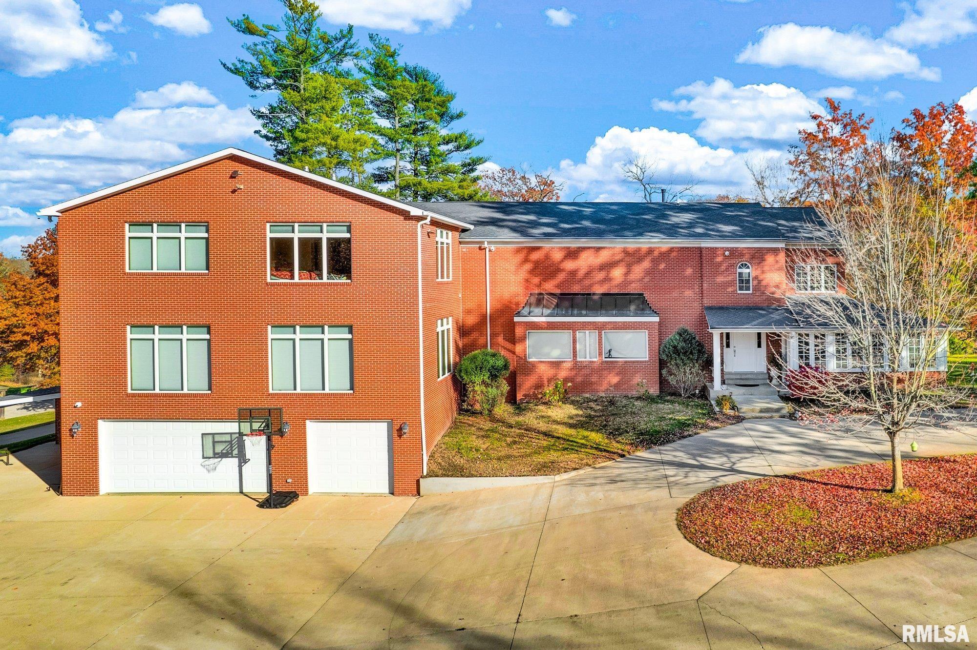 22500 Spring Creek Road Washington, IL 61571 - Photo 5 of 100