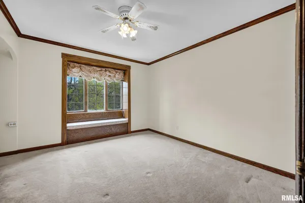 $1,150,000 | 22500 Spring Creek Road, Washington, IL 61571