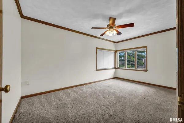 $1,150,000 | 22500 Spring Creek Road, Washington, IL 61571