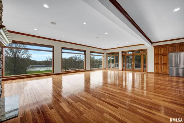 $1,150,000 | 22500 Spring Creek Road, Washington, IL 61571