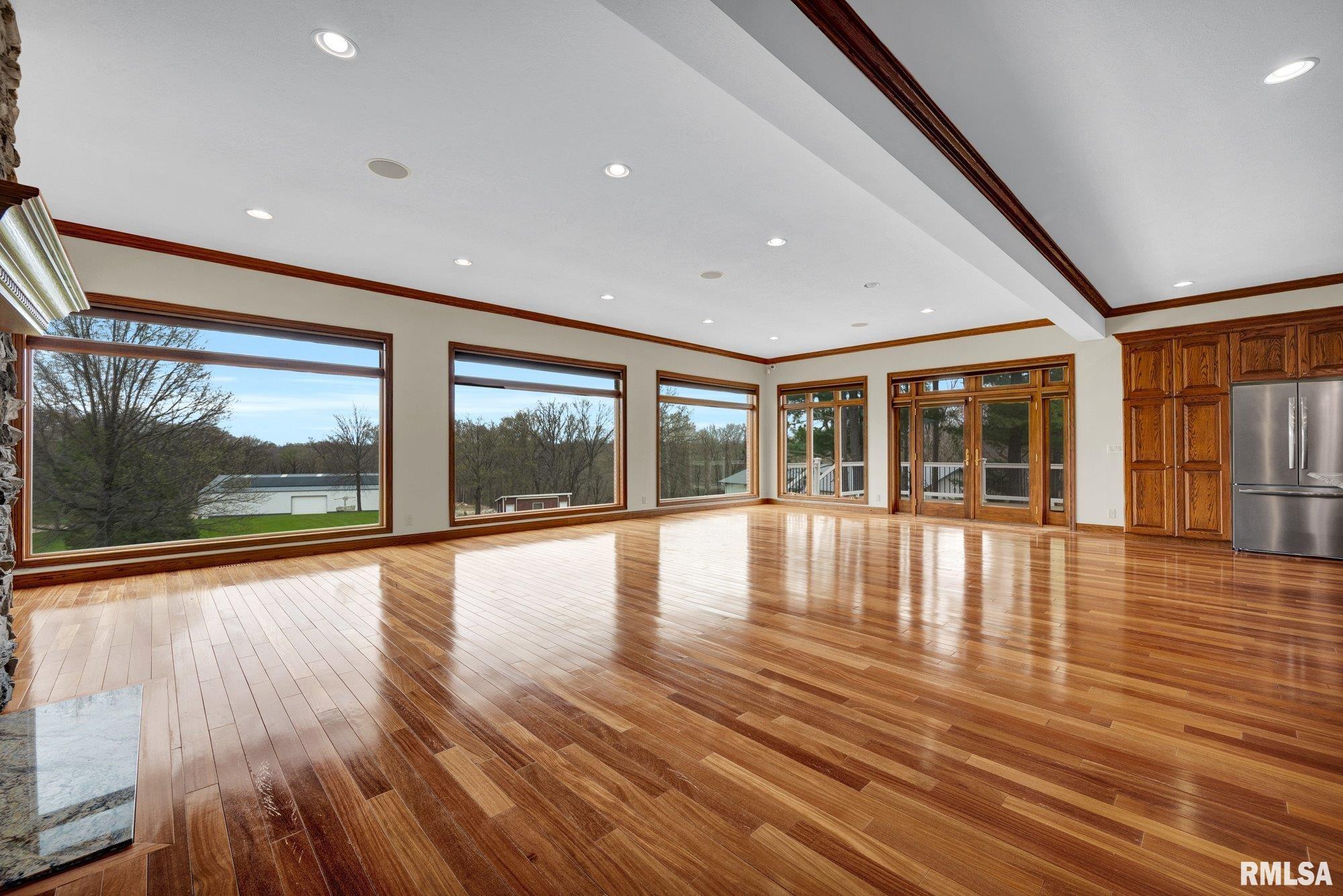 22500 Spring Creek Road Washington, IL 61571 - Photo 7 of 100