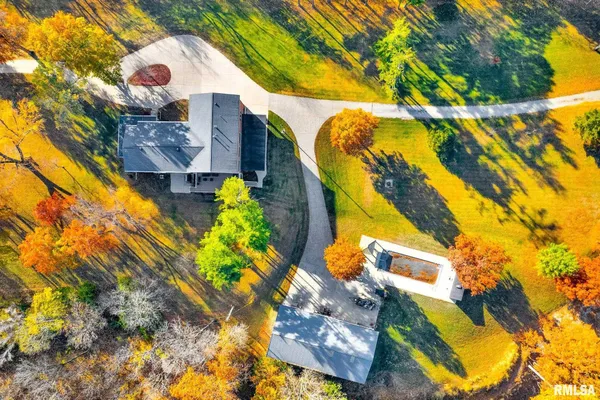 $1,150,000 | 22500 Spring Creek Road, Washington, IL 61571