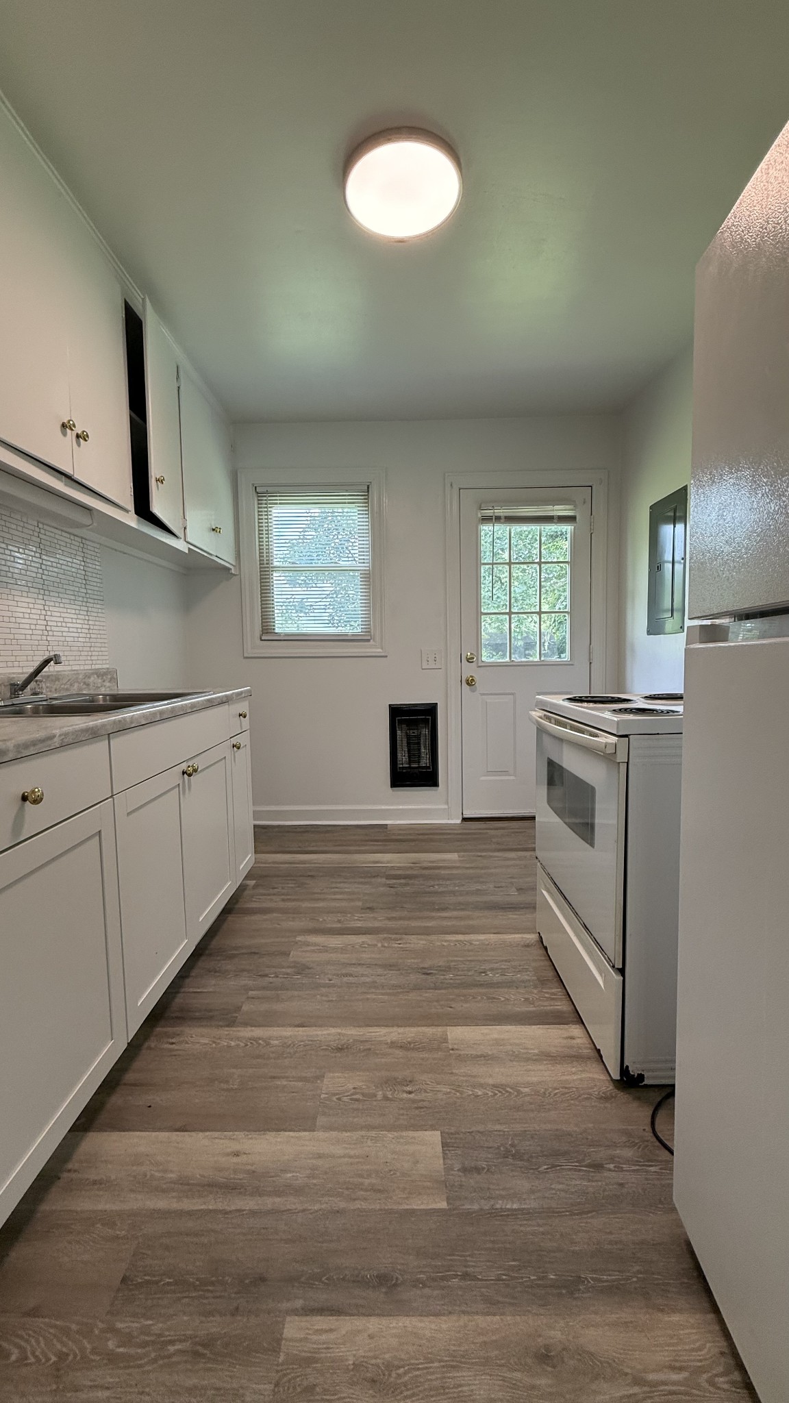 732 Ridgelawn Place Tullahoma, TN 37388 - Photo 6 of 26