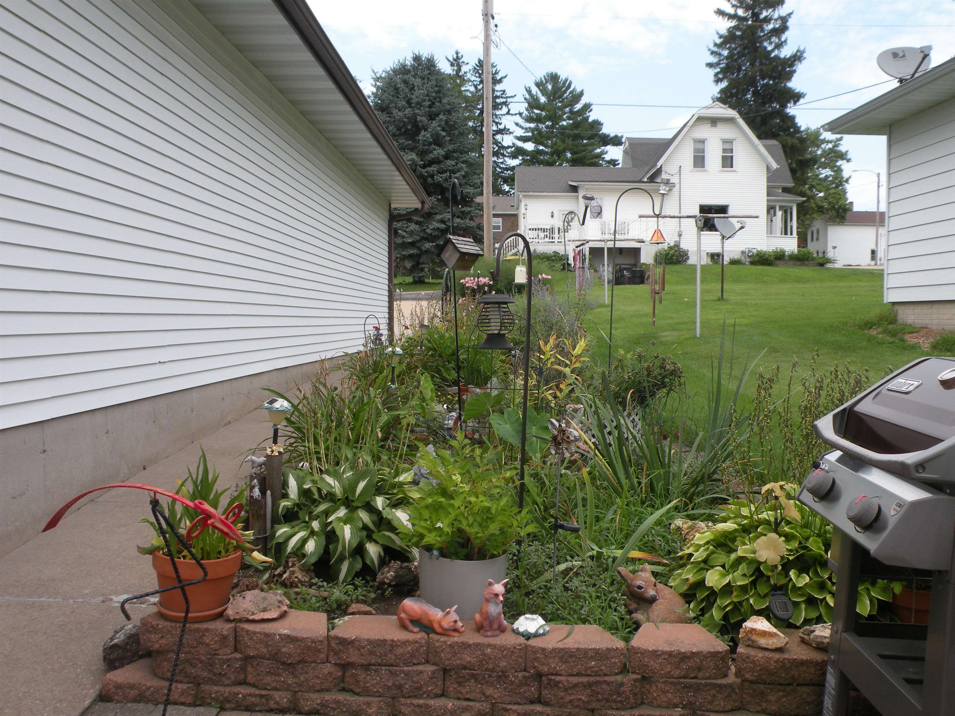 610 1st Street Bloomington, WI 53804 - Photo 42 of 65