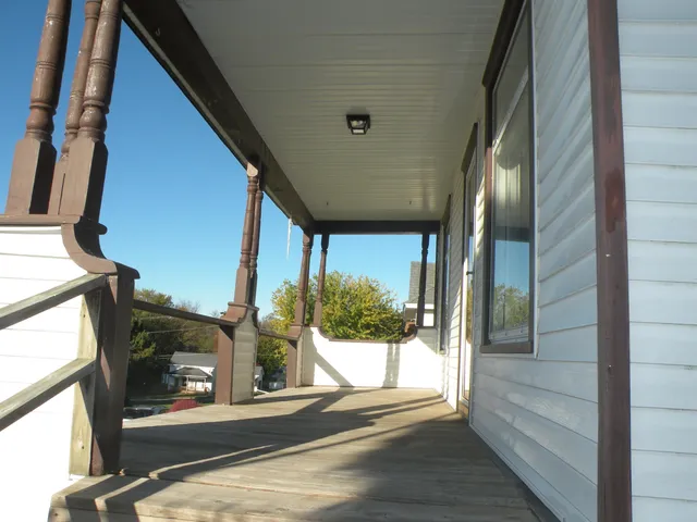 $299,900 | 610 1st Street, Bloomington, WI 53804