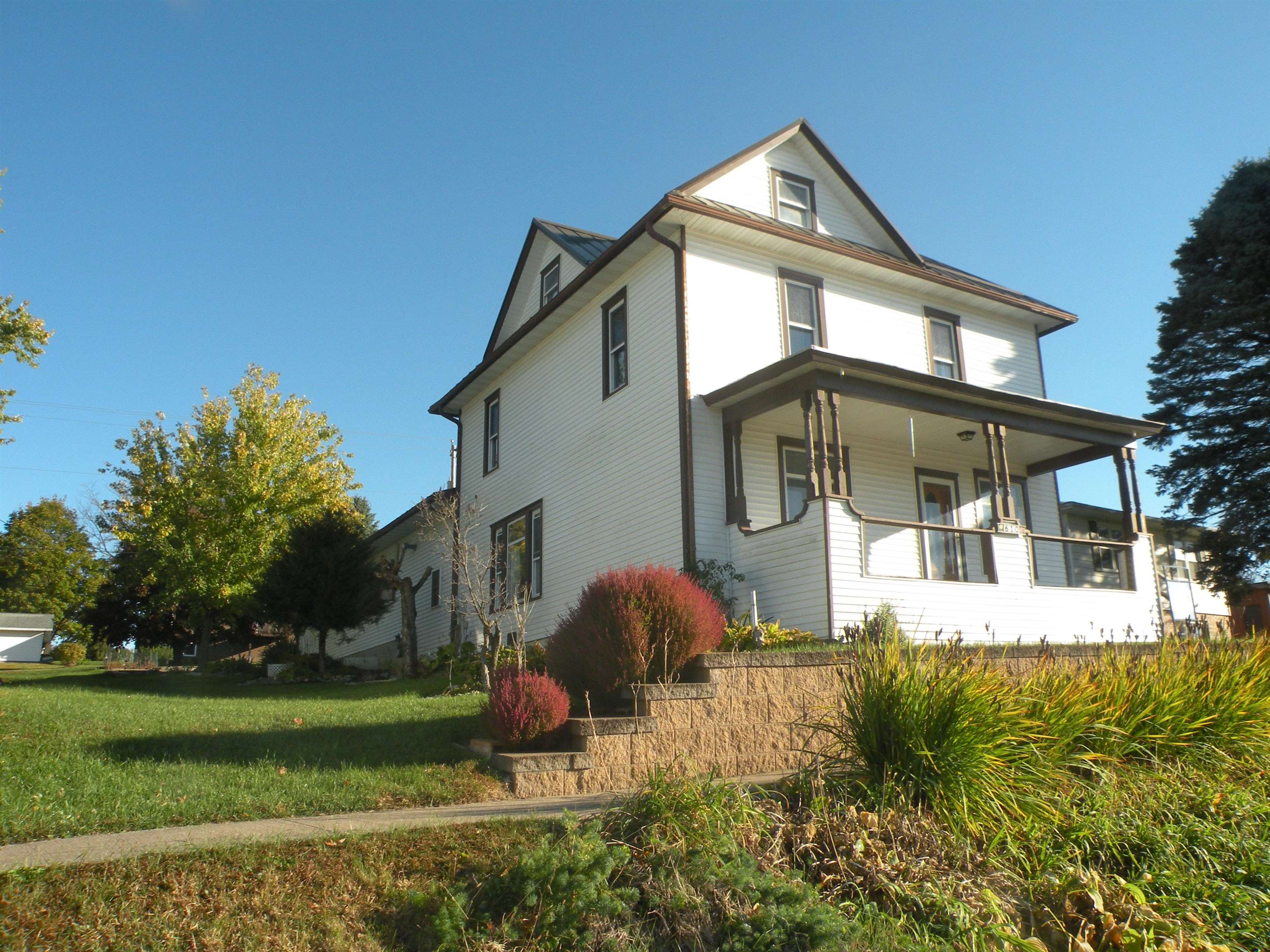 610 1st Street Bloomington, WI 53804 - Photo 58 of 65