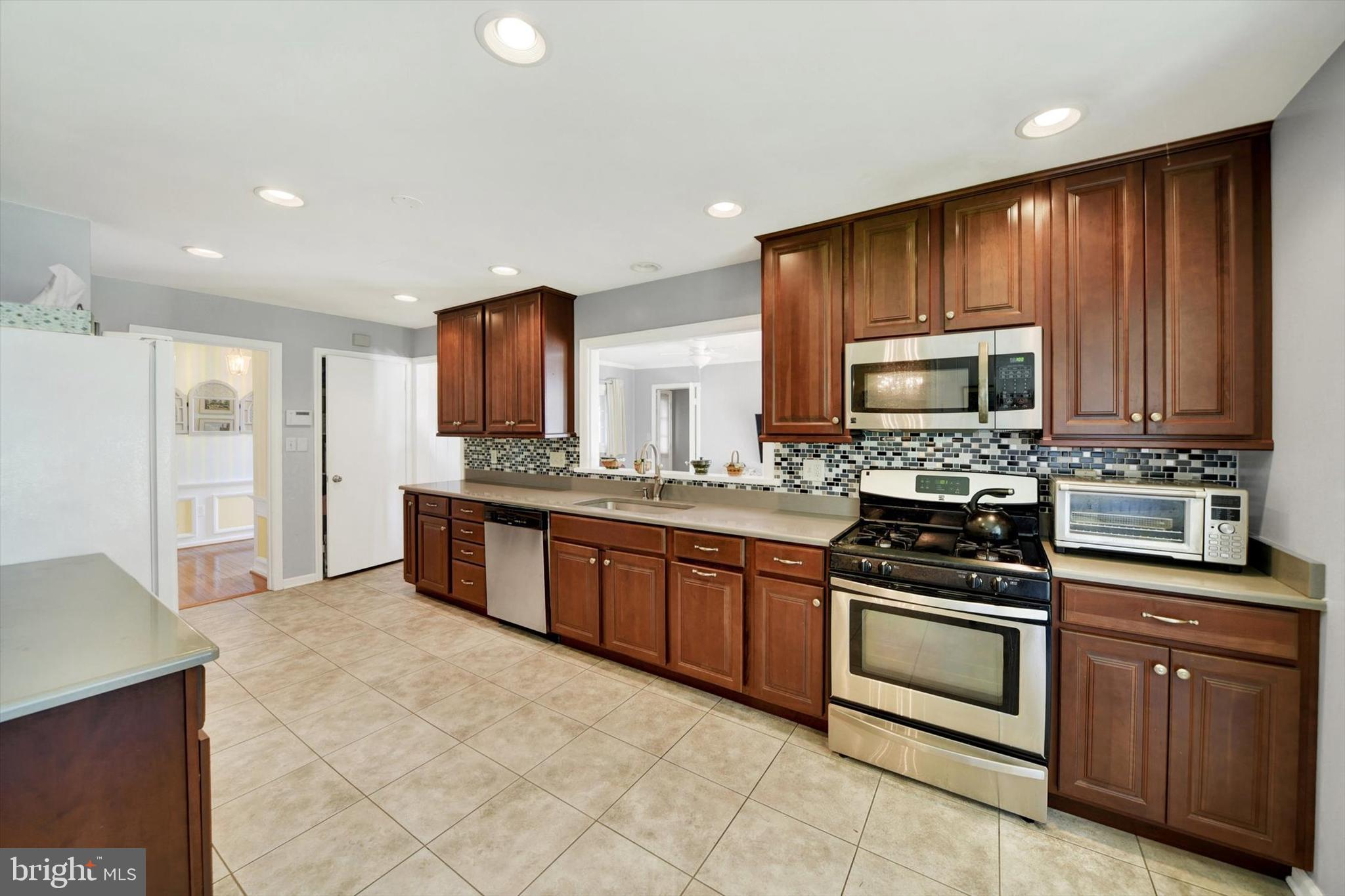 2305 Pot Spring Road Lutherville-Timonium, MD 21093 - Photo 7 of 23 Kitchen