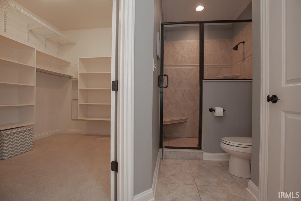 4428 Huntington Ridge Circle Newburgh, IN 47630 - Photo 13 of 36 Gallery Image 13