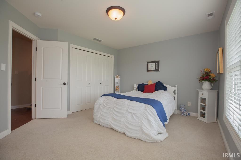 4428 Huntington Ridge Circle Newburgh, IN 47630 - Photo 27 of 36 Gallery Image 27