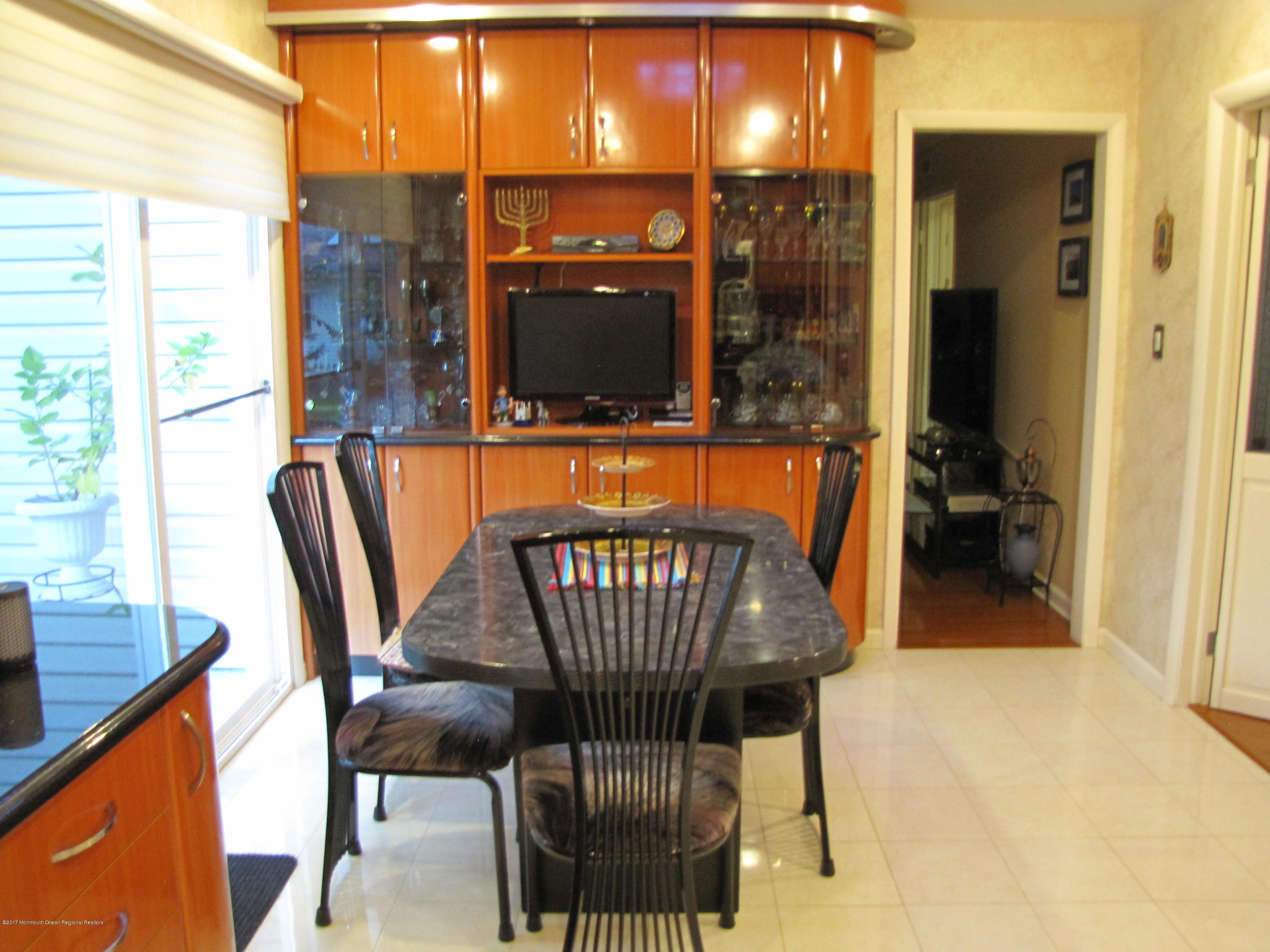6 Owens Road Marlboro, NJ 07746 - Photo 15 of 43 033