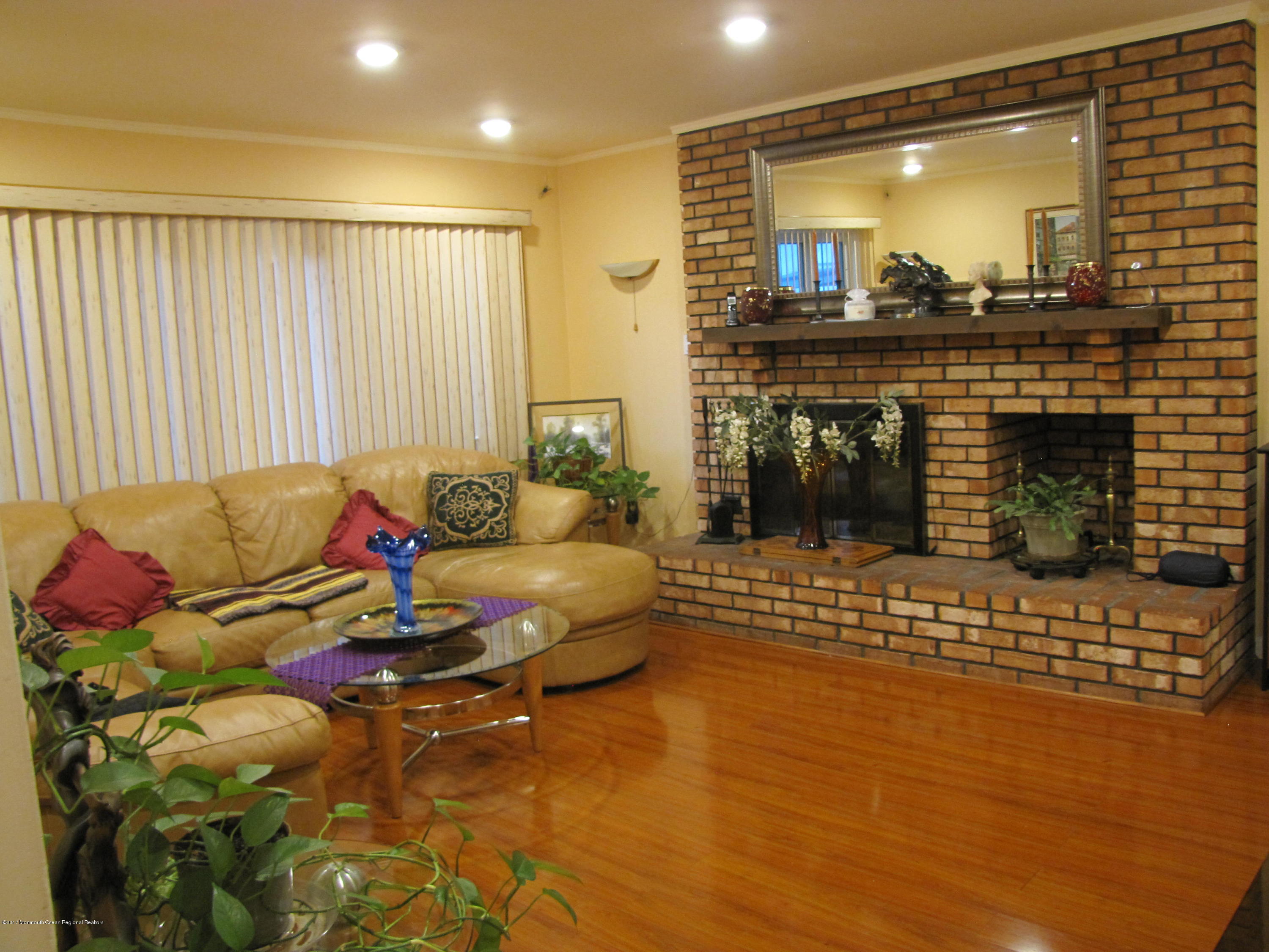 6 Owens Road Marlboro, NJ 07746 - Photo 18 of 43 041