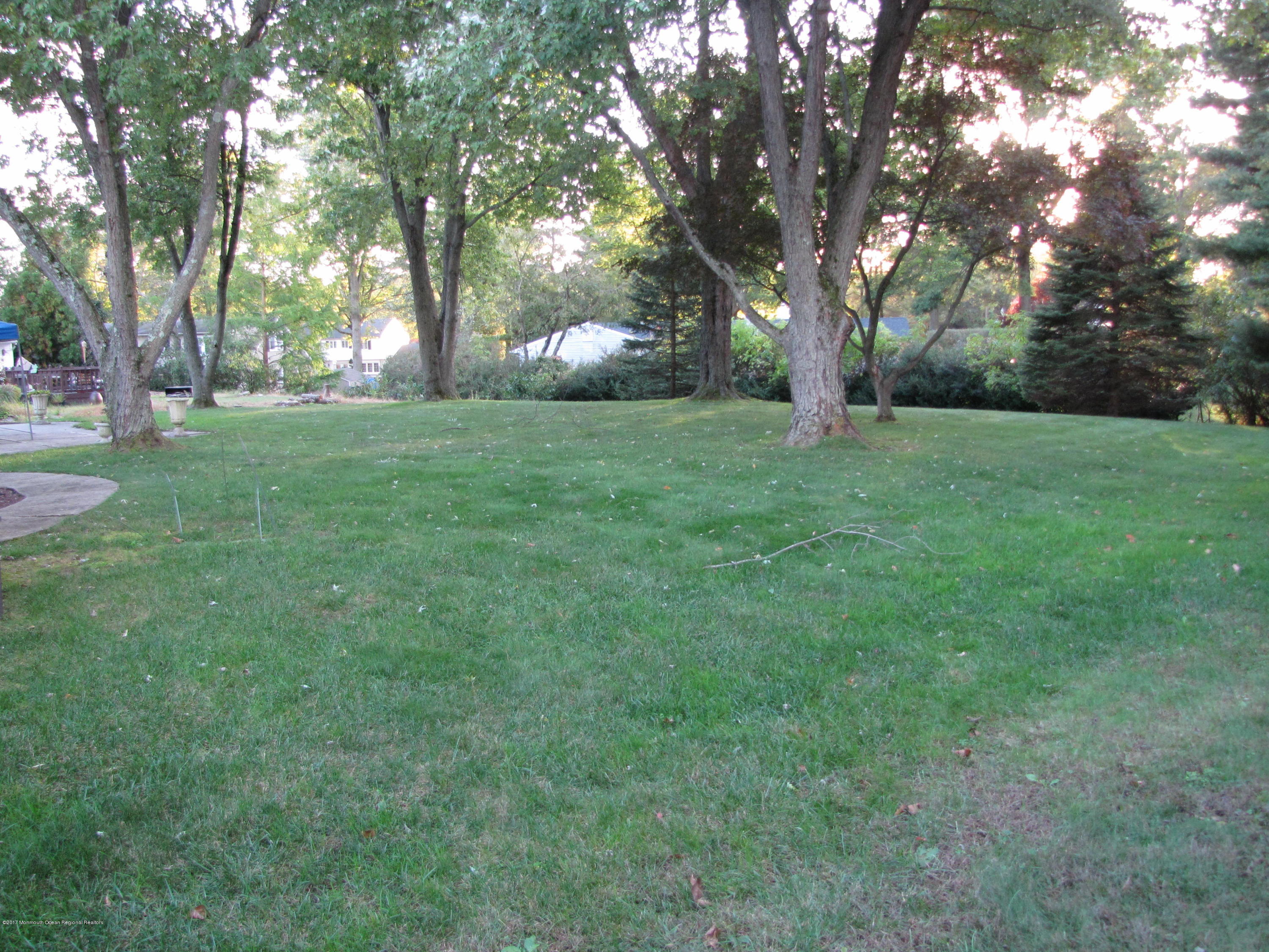 6 Owens Road Marlboro, NJ 07746 - Photo 38 of 43 072