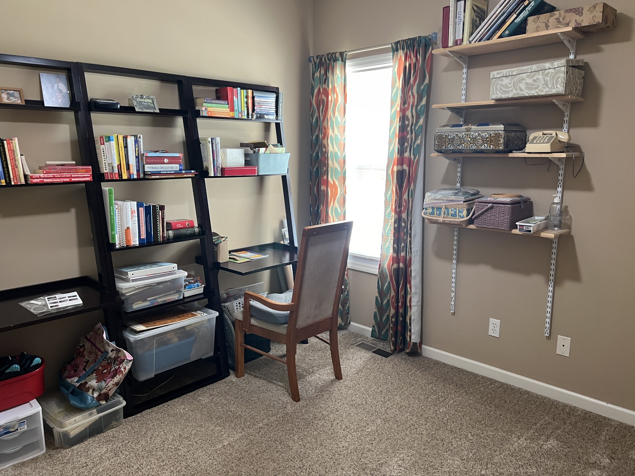 119 Riva Lake Road Winchester, TN 37398 - Photo 22 of 27 3 rd bedroom currently used as a sewing room.