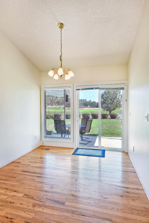 225 Keystone Way Eagle Point, OR 97524 - Photo 13 of 25 13