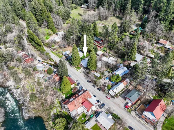 a view of a wooden fence