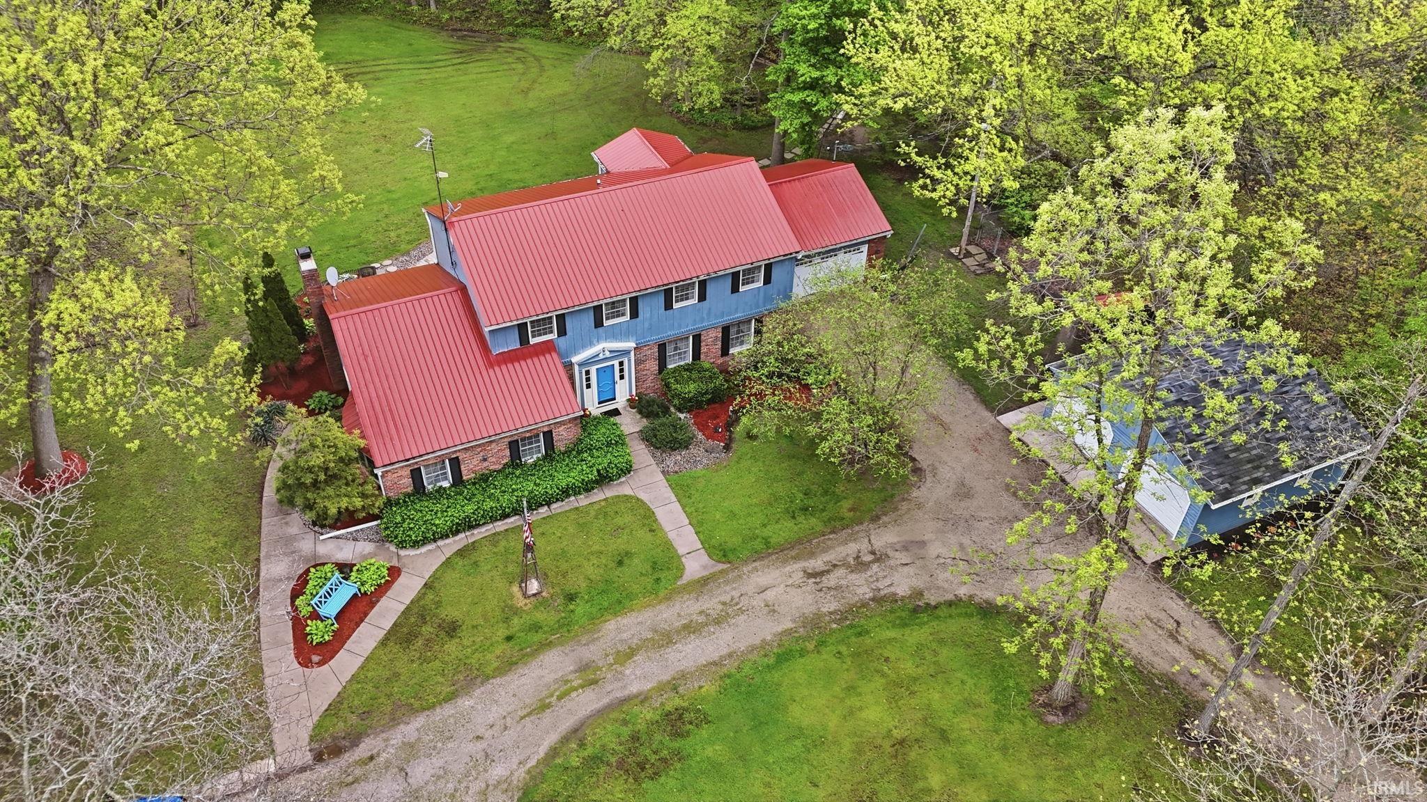 10075 Al-Pa Drive Decatur, IN 46733 - Photo 2 of 36 Gallery Image 2