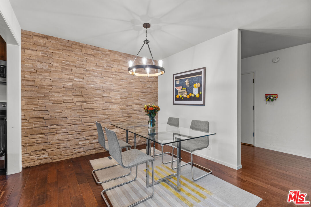 8701 Delgany Avenue, Unit 112 Playa del Rey, CA 90293 - Photo 4 of 22