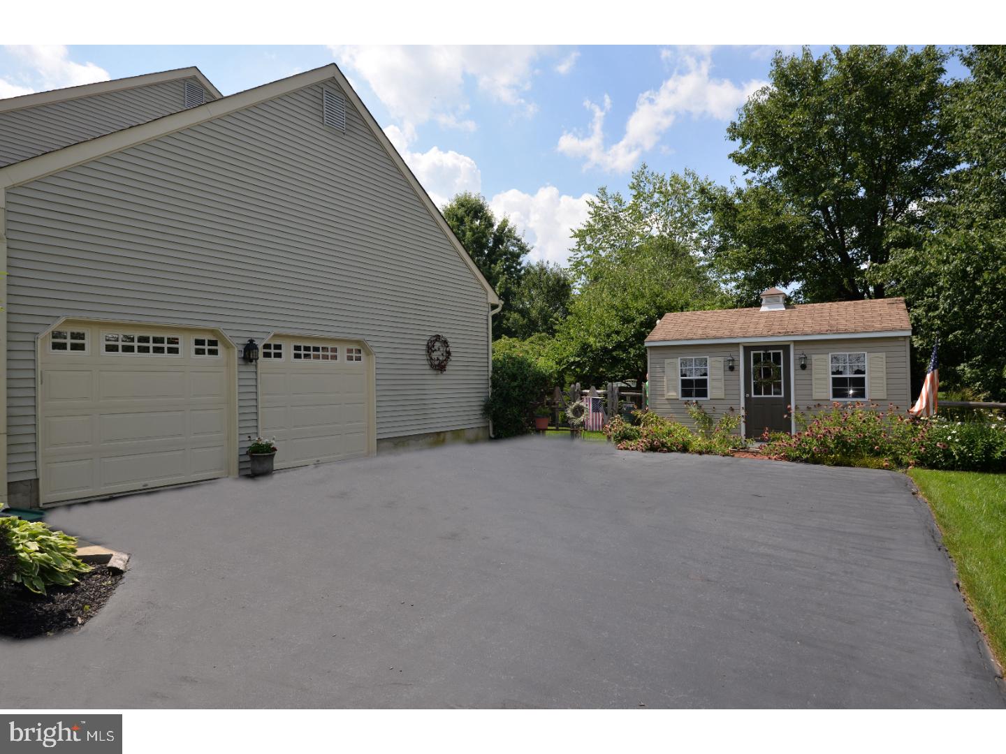4920 Redfield Road Doylestown, PA 18902 - Photo 2 of 25 Garage