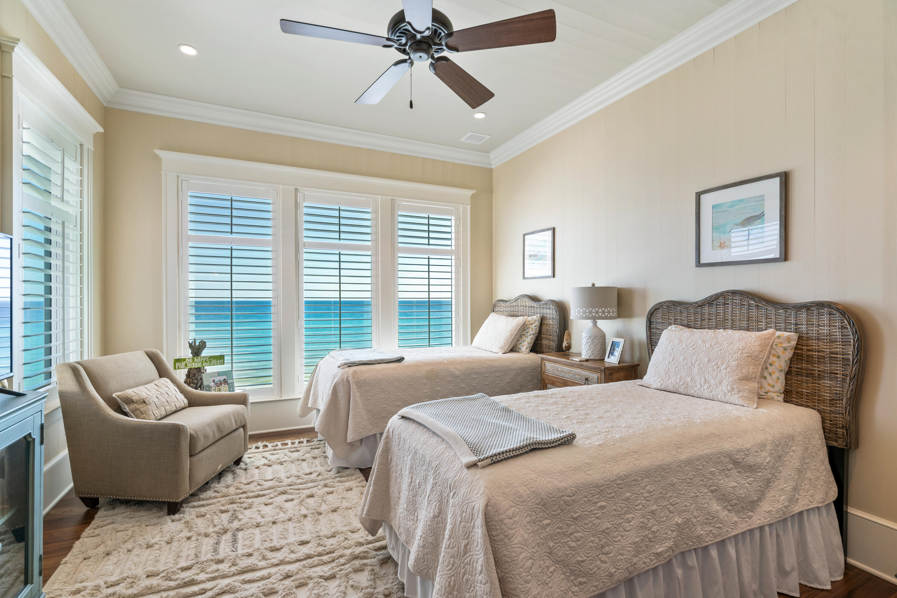 556 Blue Mountain Road Santa Rosa Beach, FL 32459 - Photo 43 of 72 a bed room with two bed and a couch