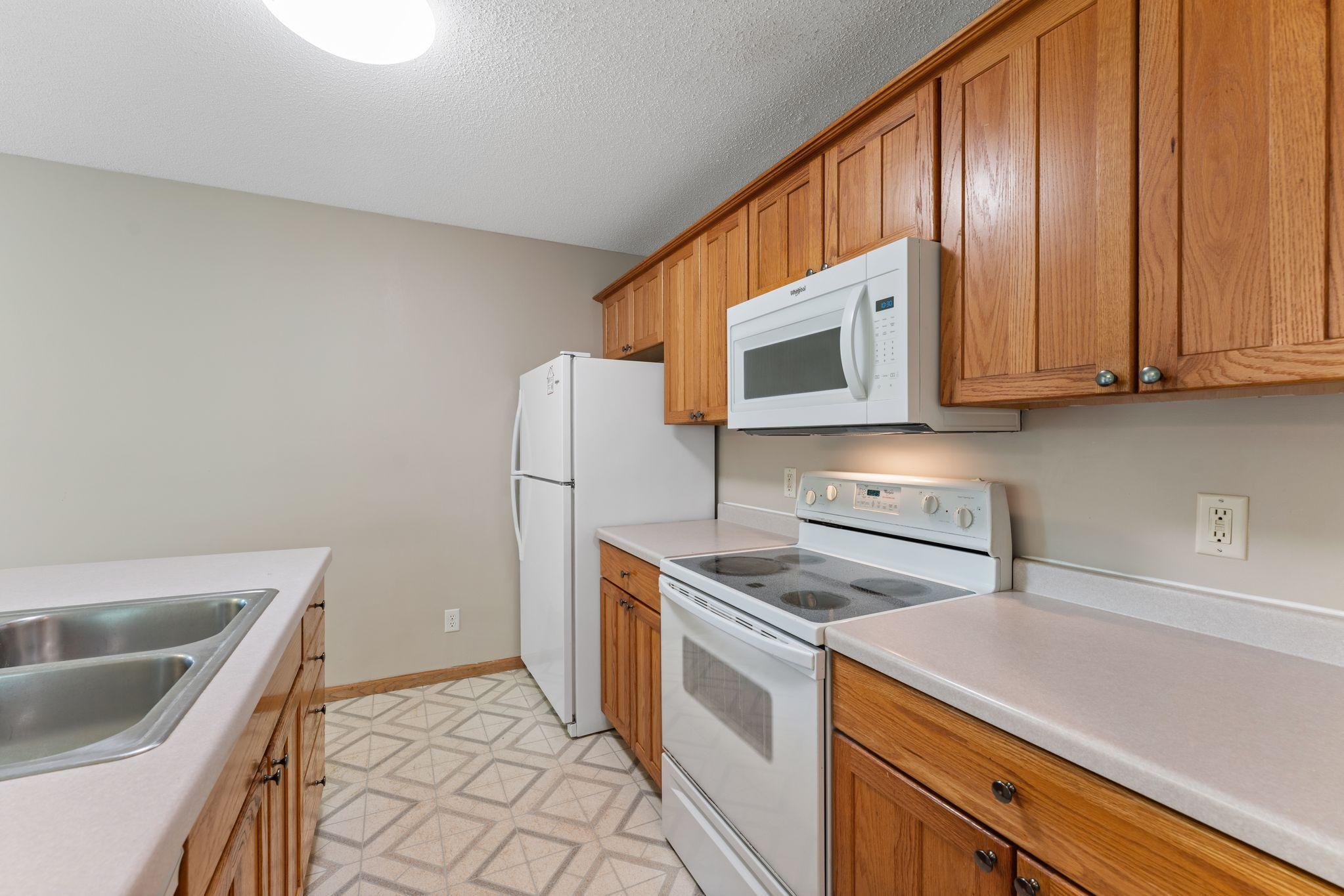 1380 Silver Lake Road Northwest New Brighton, MN 55112 - Photo 11 of 27