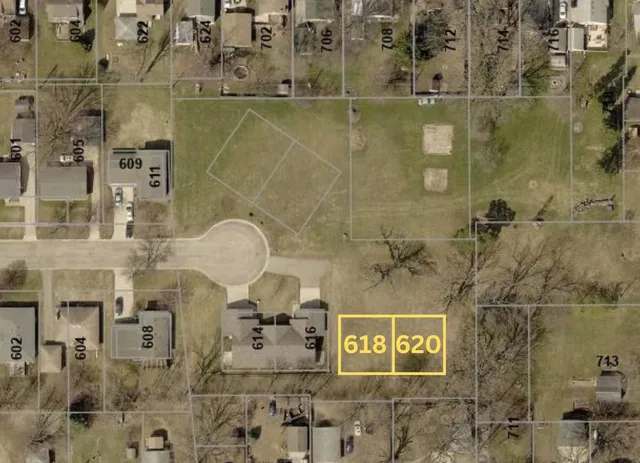 $15,000 | 618-620 Giles Place, Albert Lea, MN 56007