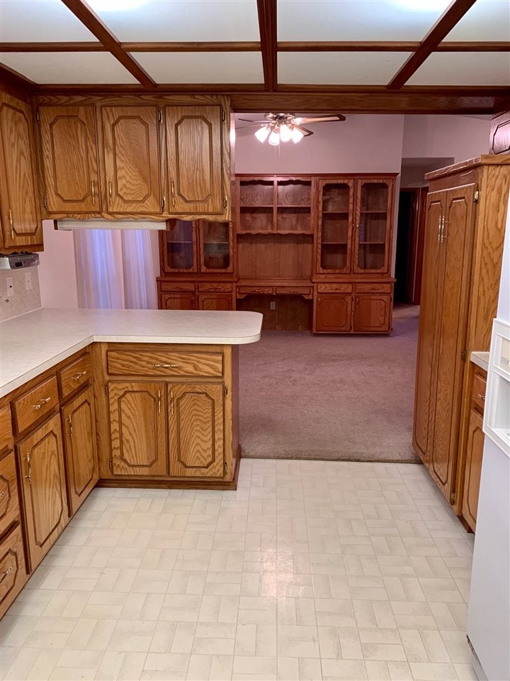 810 Delaware Perry, OK 73077 - Photo 8 of 21 Gallery Image 8