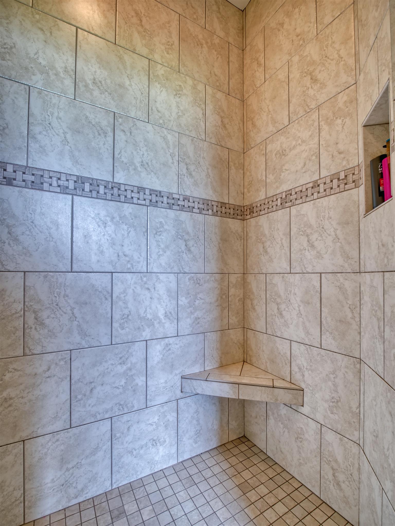 9590 Mona Road Murfreesboro, TN 37129 - Photo 17 of 30 a bathroom with a white toilet and a shower