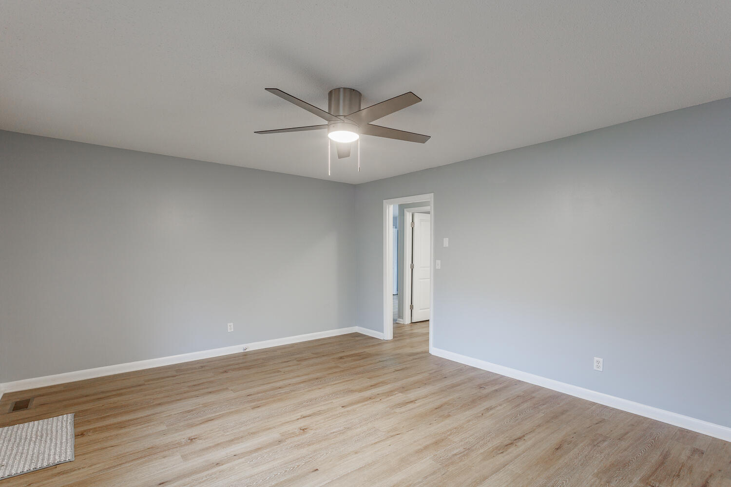 2806 Silverdale Road Chattanooga, TN 37421 - Photo 21 of 32 2810 Silverdale HD Interiors-5