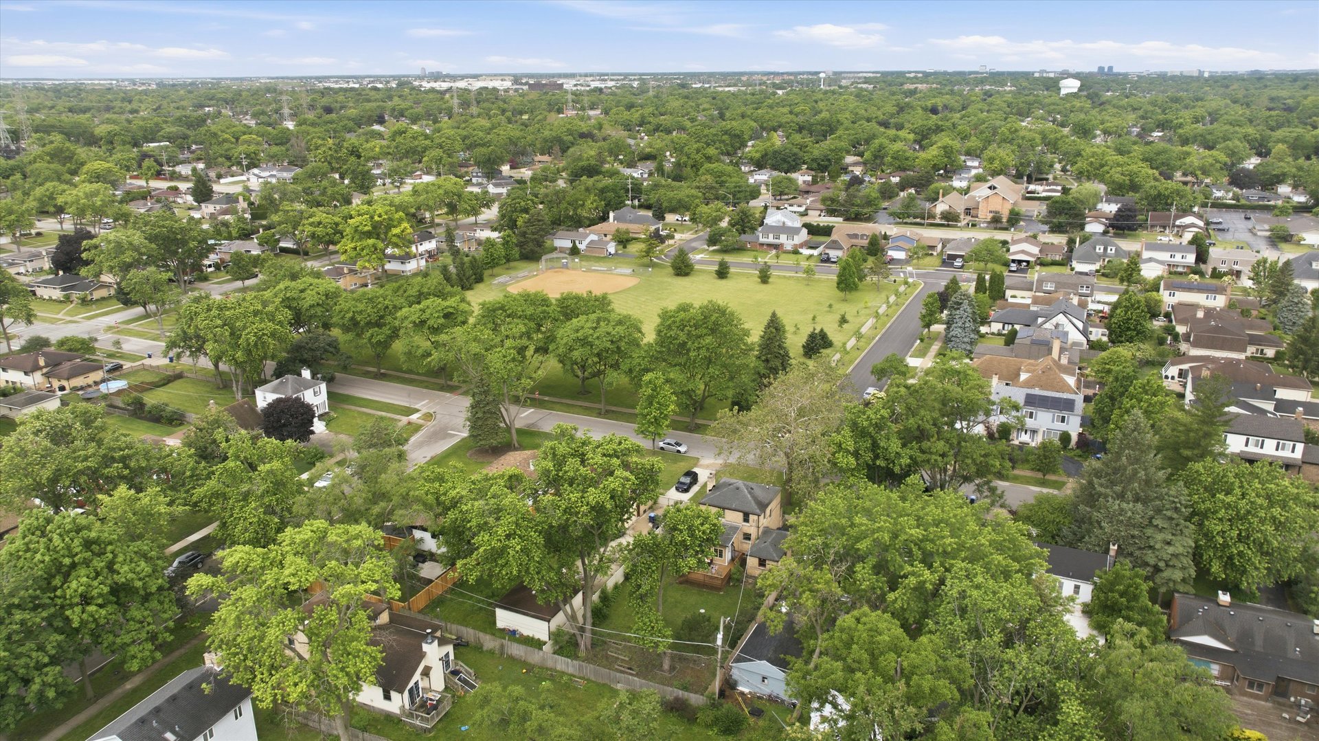 389 South Westgate Road Des Plaines, IL 60016 - Photo 36 of 44