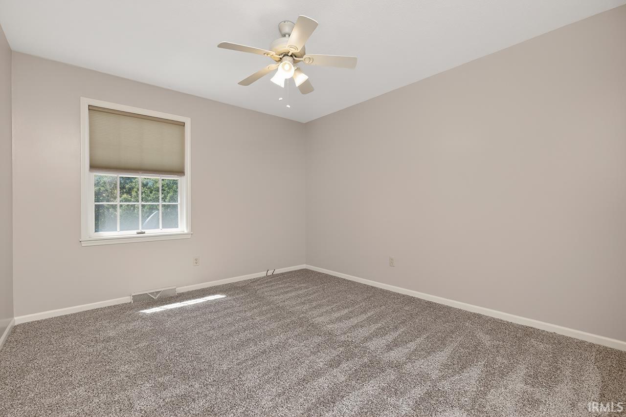 1436 Hampton Circle Goshen, IN 46526 - Photo 11 of 24
