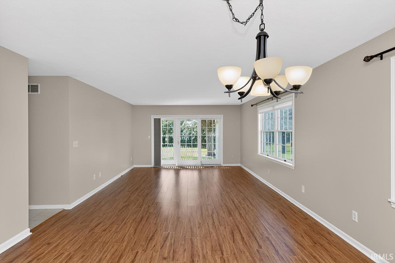 1436 Hampton Circle Goshen, IN 46526 - Photo 7 of 24