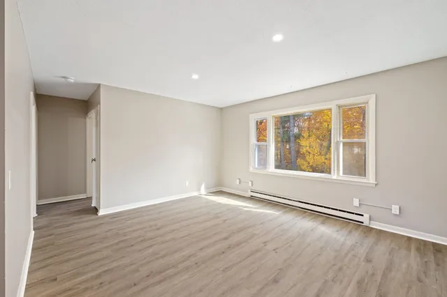 $1,495 | 66 Myrtle Street, Unit 6, Claremont, NH 03743