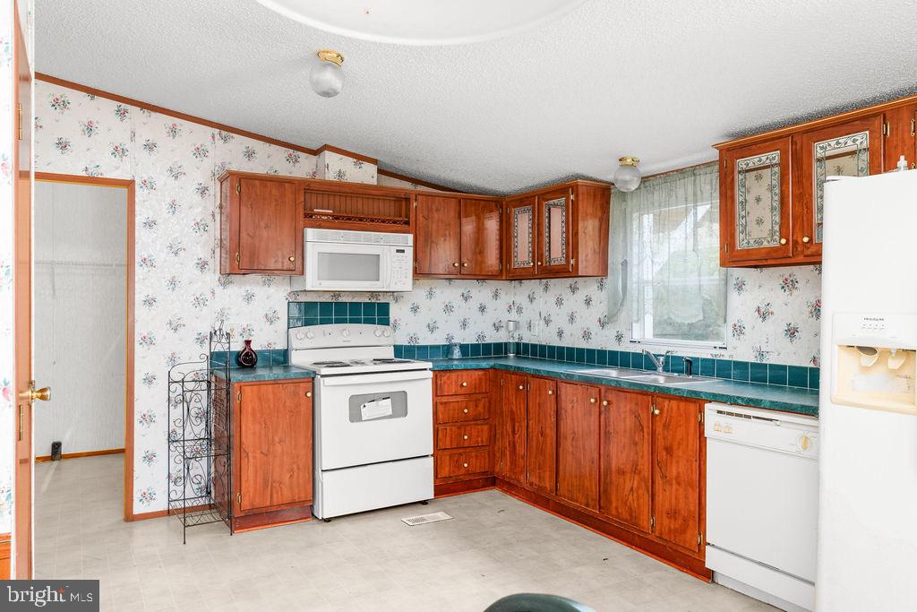 325 Bowlers Road Center Cross, VA 22437 - Photo 9 of 38